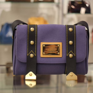 LOUIS VOUITTON｜アンティグア　サック　ラバ　ショルダーバッグ